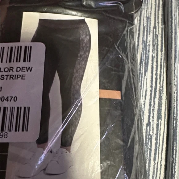 Torrid - Picture 2 of 3